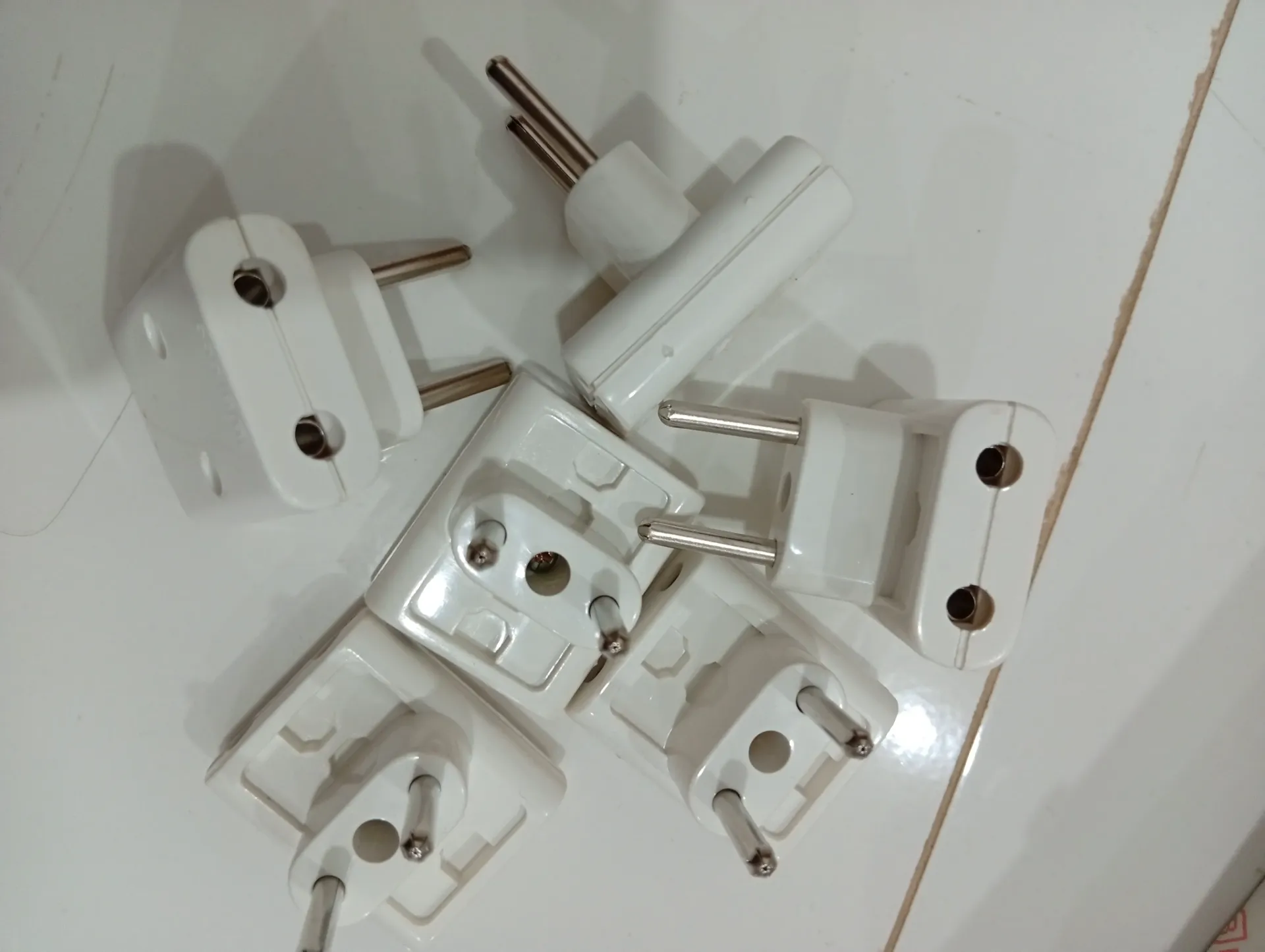 Broco Steker T Multi Putih 810L
