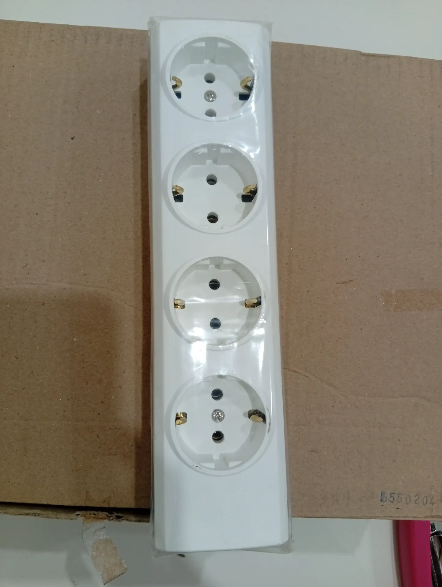 Broco Slc Lux Ncp (Stop Kontak) 4L/15340
