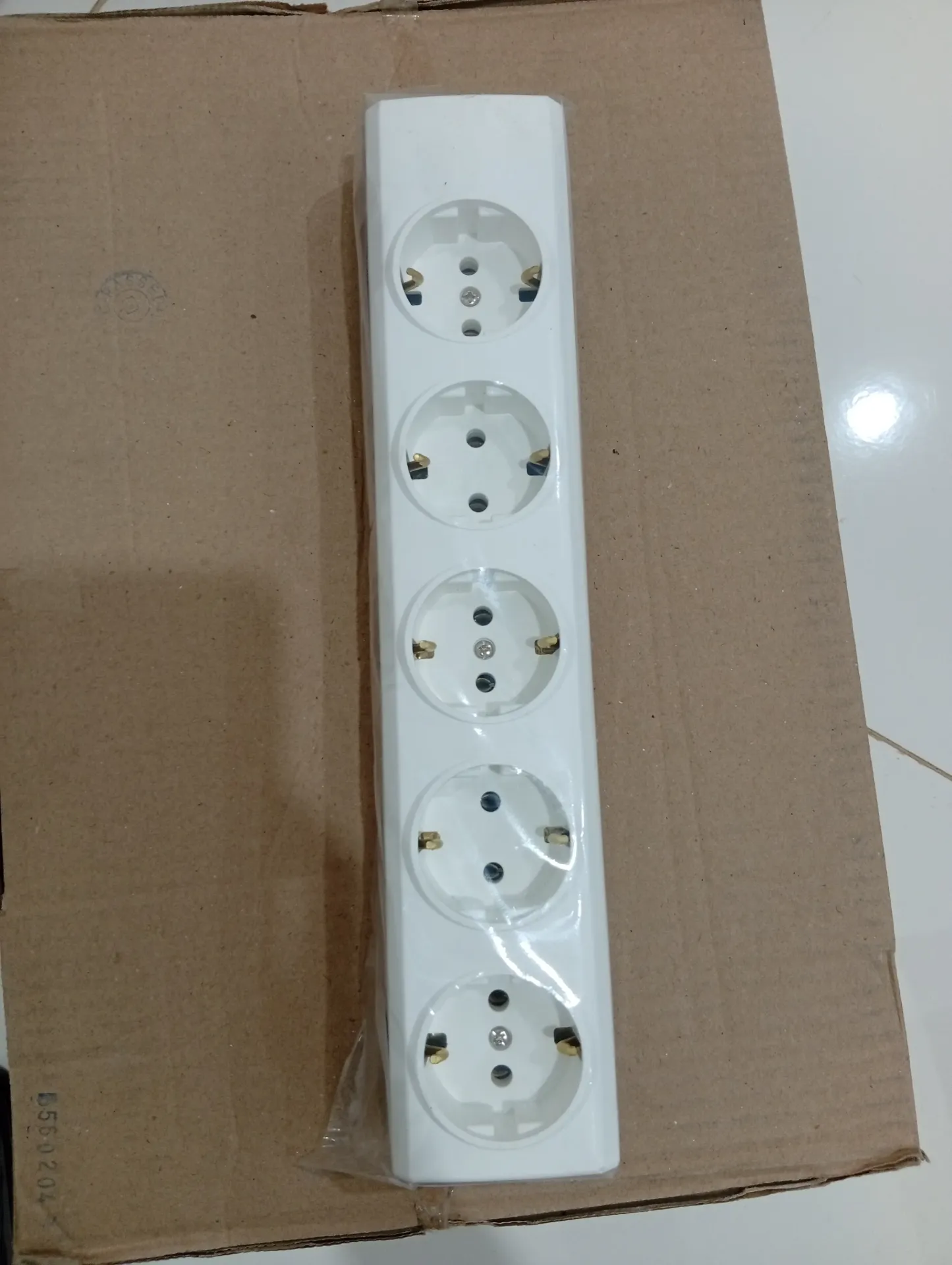 Broco Slc Lux Ncp (Stop Kontak) 5L/15350