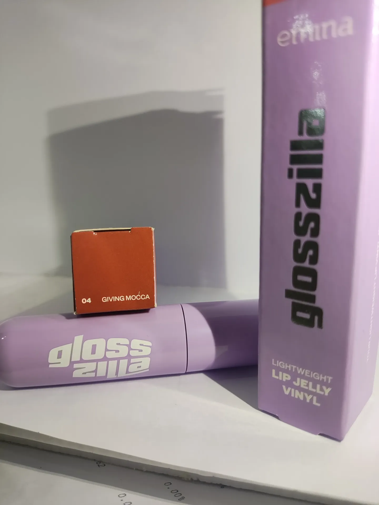 Emina Glosszilla Light Weight Lip Jelly Vinyl 04 Giving Mocca 3GR