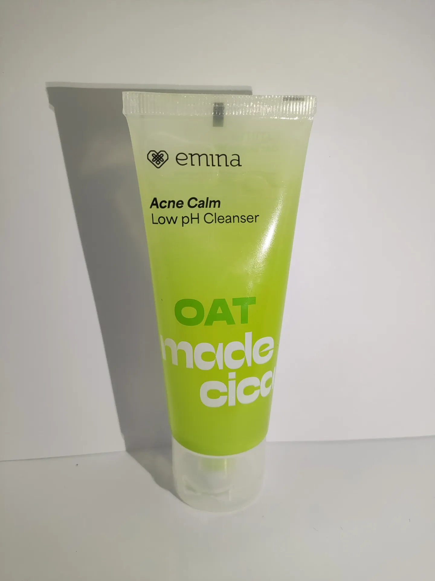 Emina Oat Madecica Acne Calm Low pH Cleanser 70ML