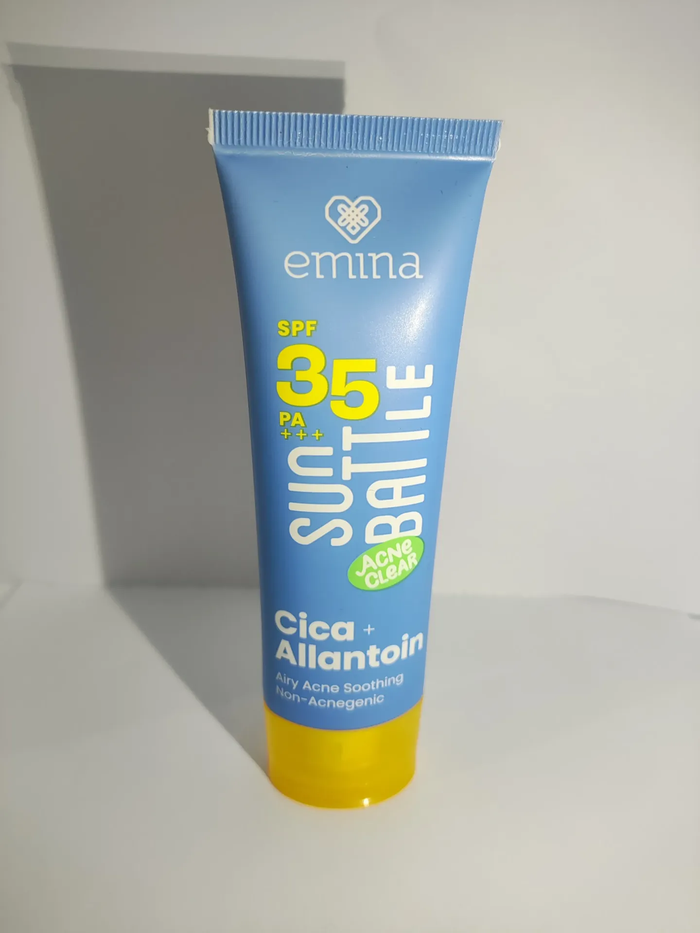 Emina Sun Battle Acne Clear Cica+Allantoin SPF 35 PA +++ 50ML