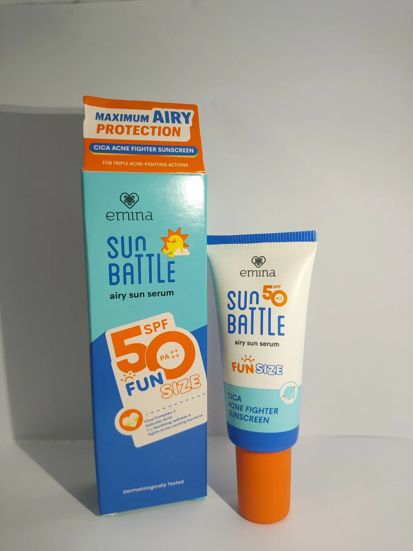 Emina Sun Battle Airy Sun Serum Cica Acne Fighter Sunscreen SPF 50 PA ++++ 20ML